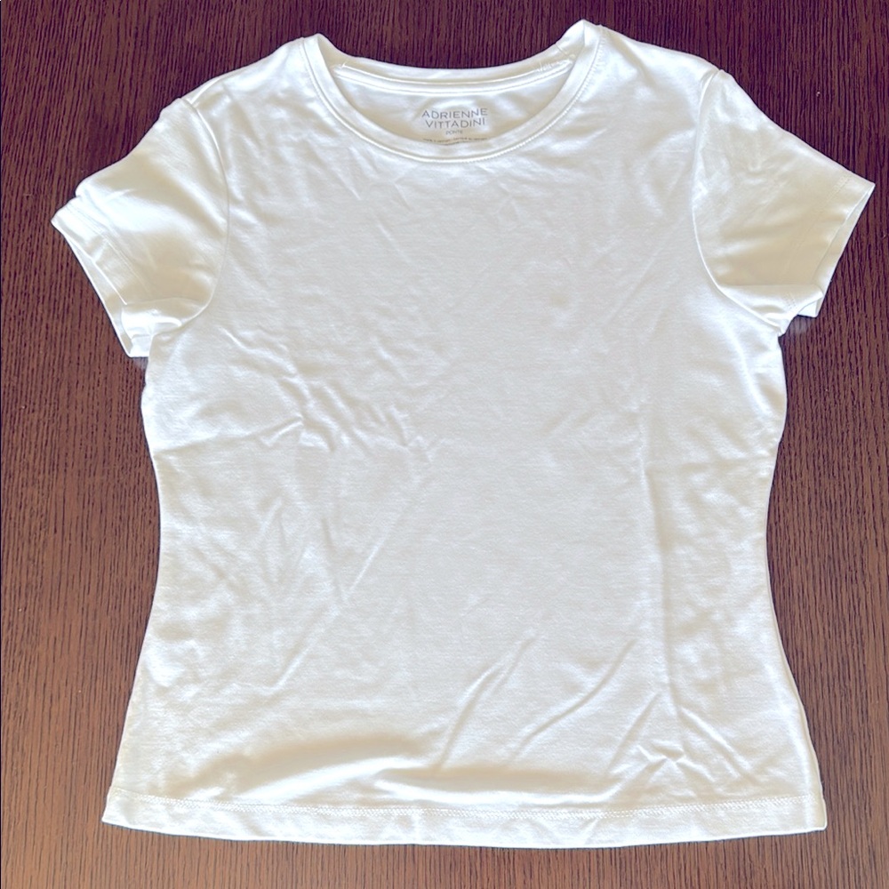 Adrienne Vittadini White Short Sleeve Fitted Tee